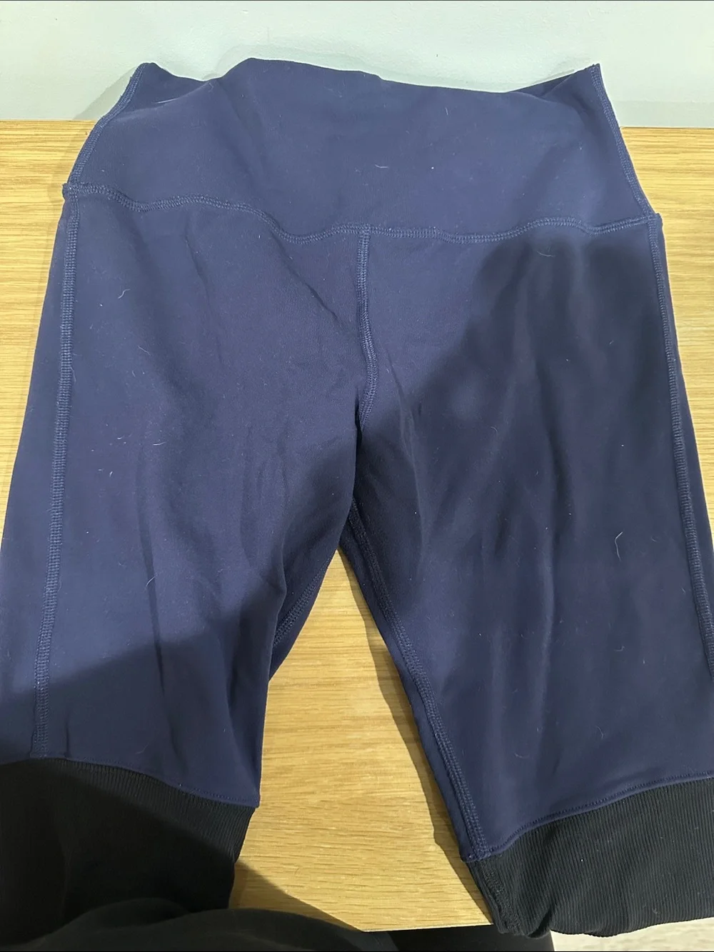 Alo Navy and Black Active Leggings